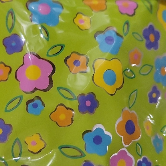 New Without Tags: 12 Picnic Set with Drawstring Carry Bag - Picture 7 of 7